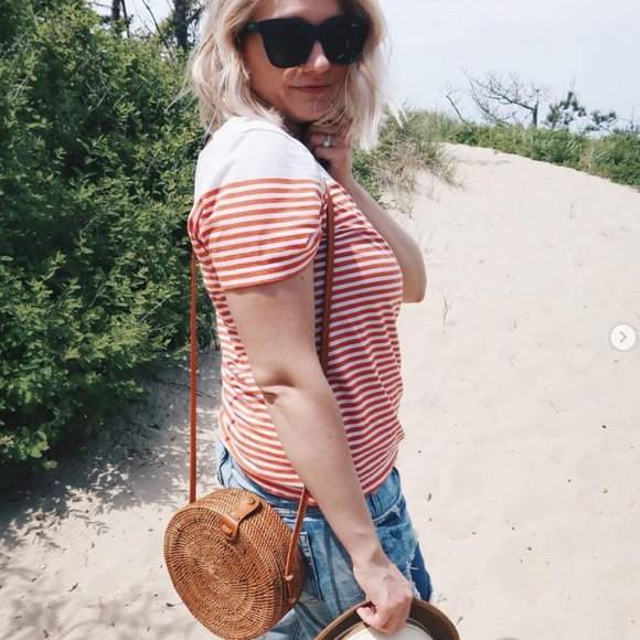 Round Woven/Rattan Purse - Picture 6 of 6